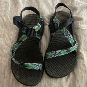 Floral Print Chacos Sz 11
